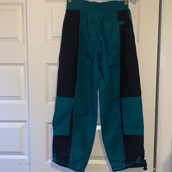 Free People! FP Movement Mesmerize Me Colorblock Pants In Spruced Up Color NWOT! - Picture 4 of 6